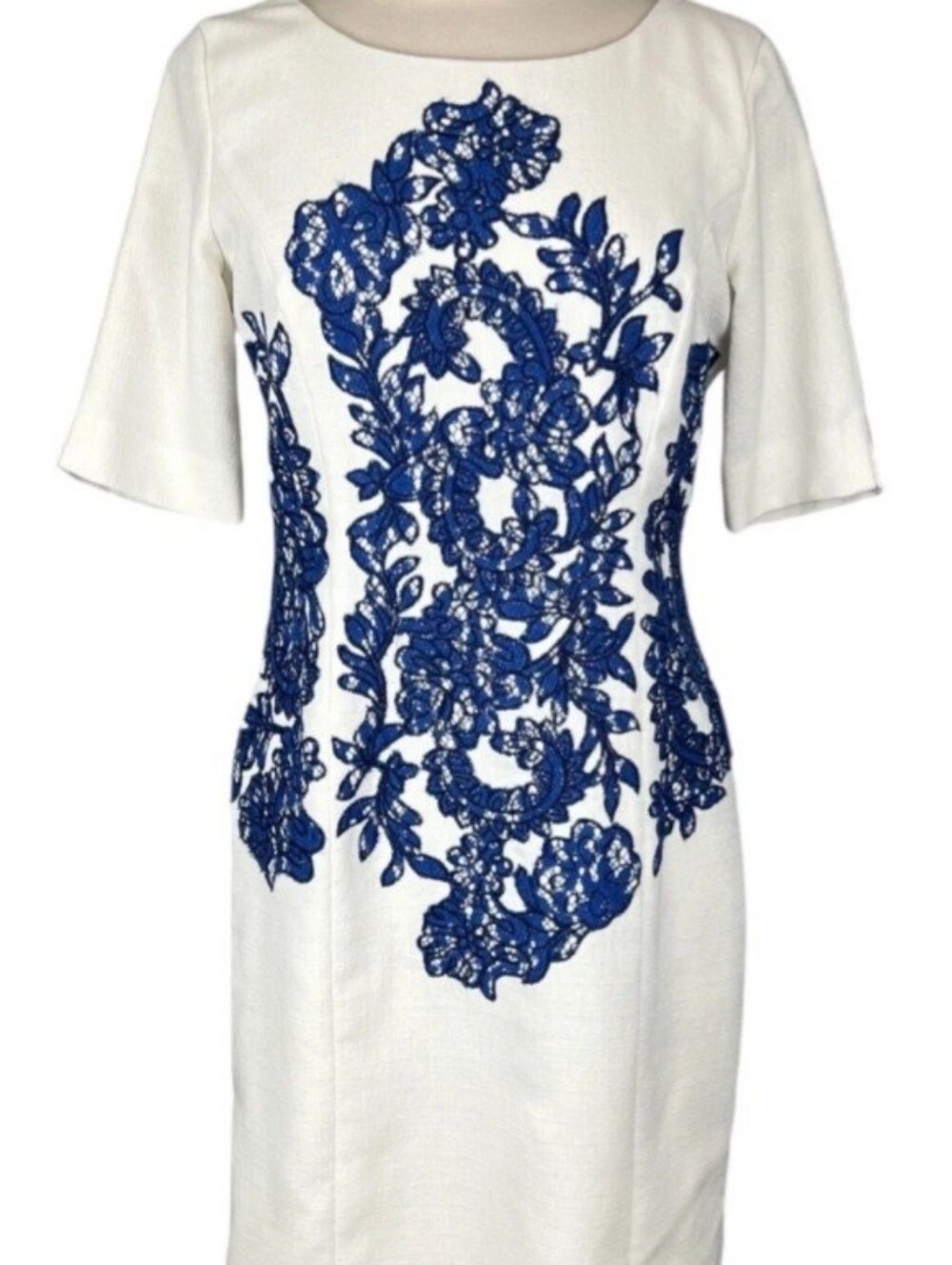 Katherine Kelly White & Royal Blue Embroidery Pencil Dress. Knee Length,Sz:4 NWT